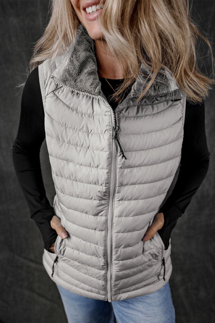 Gilet matelassé zippé à col en peluche argentée