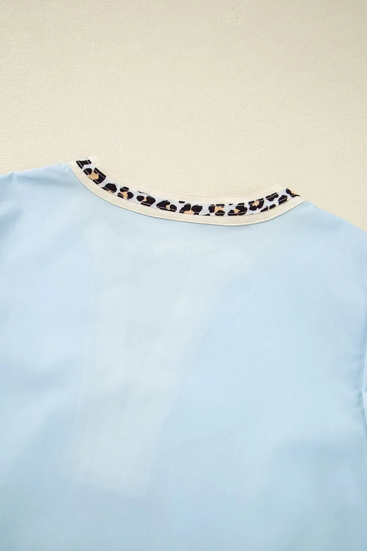Contrast Leopard Trim Split Neck Puff Sleeve Blouse