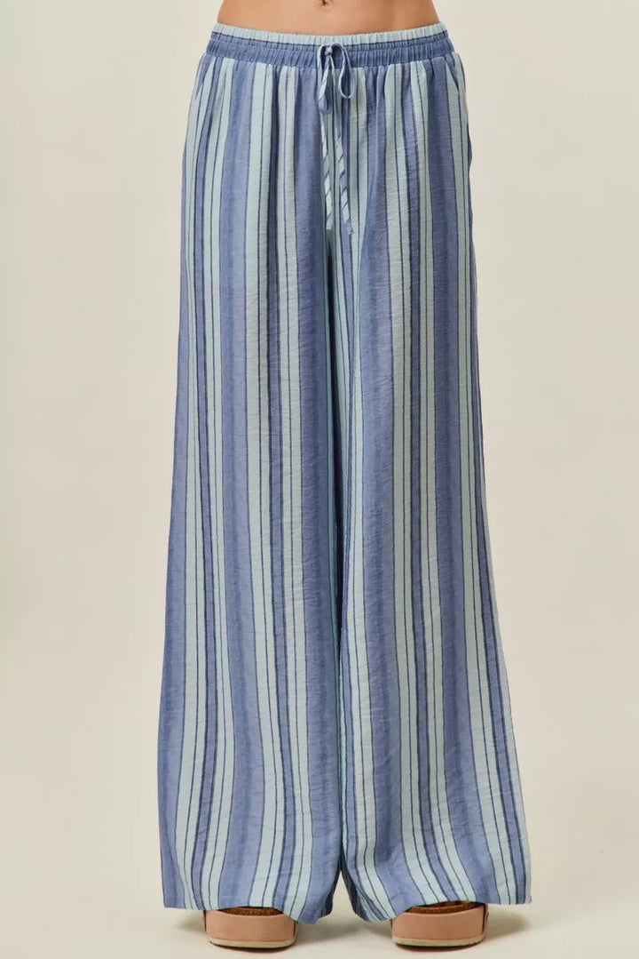 SO ME Stripe Wide Leg Pull On Pants
