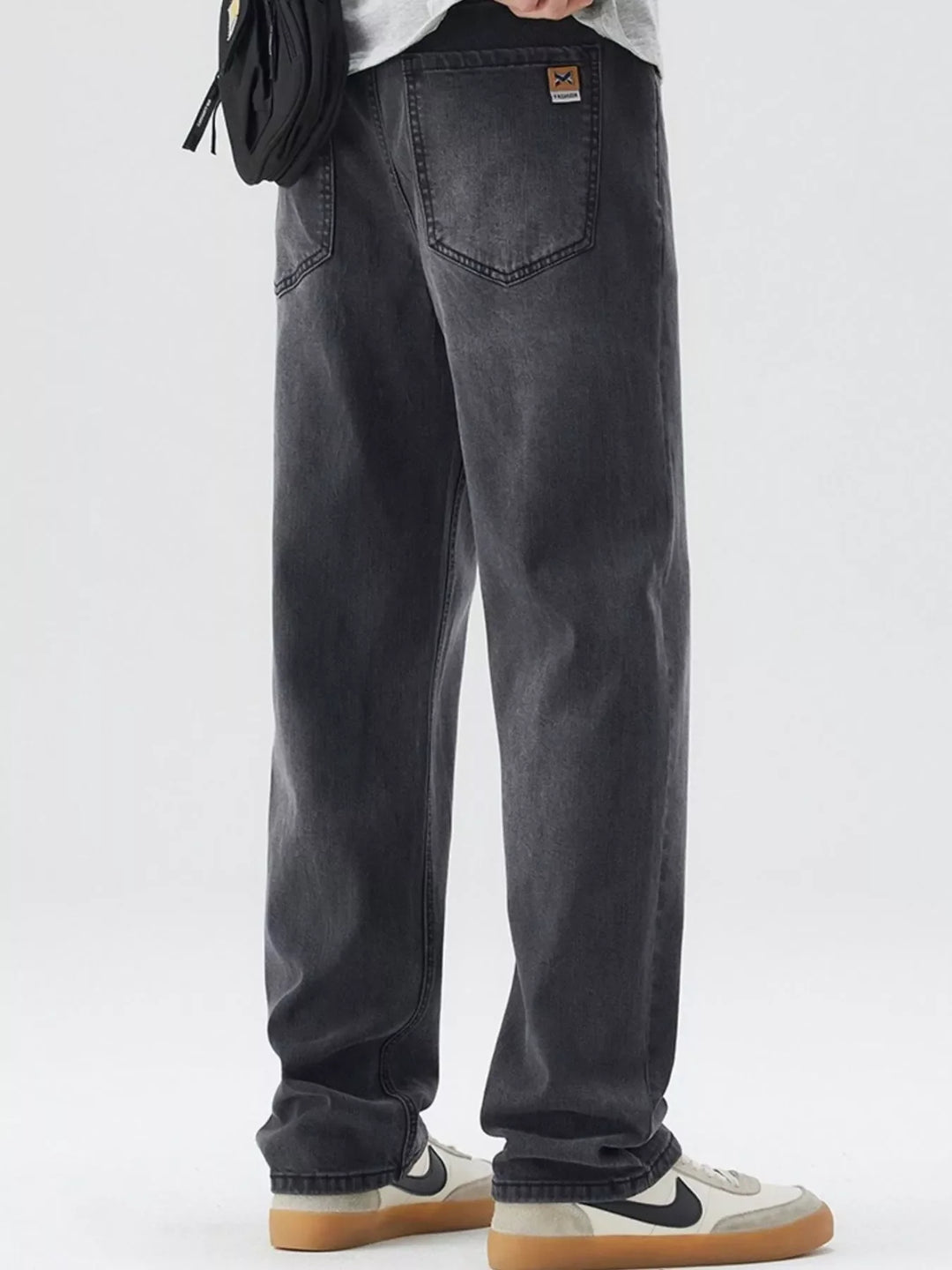 Men's Wide Leg Jeans with Pockets