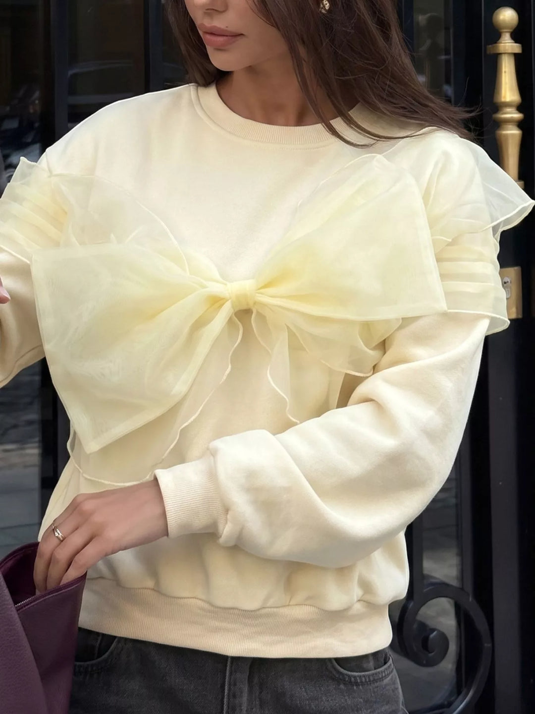 Bow Round Neck Long Sleeve Sweatshirt