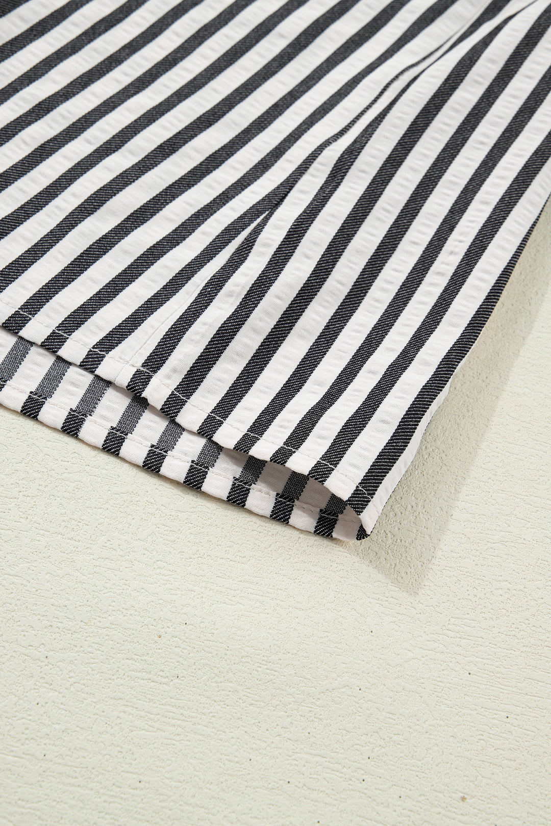 Black Stripe Collared Split Neck Short Bubble Sleeve Blouse