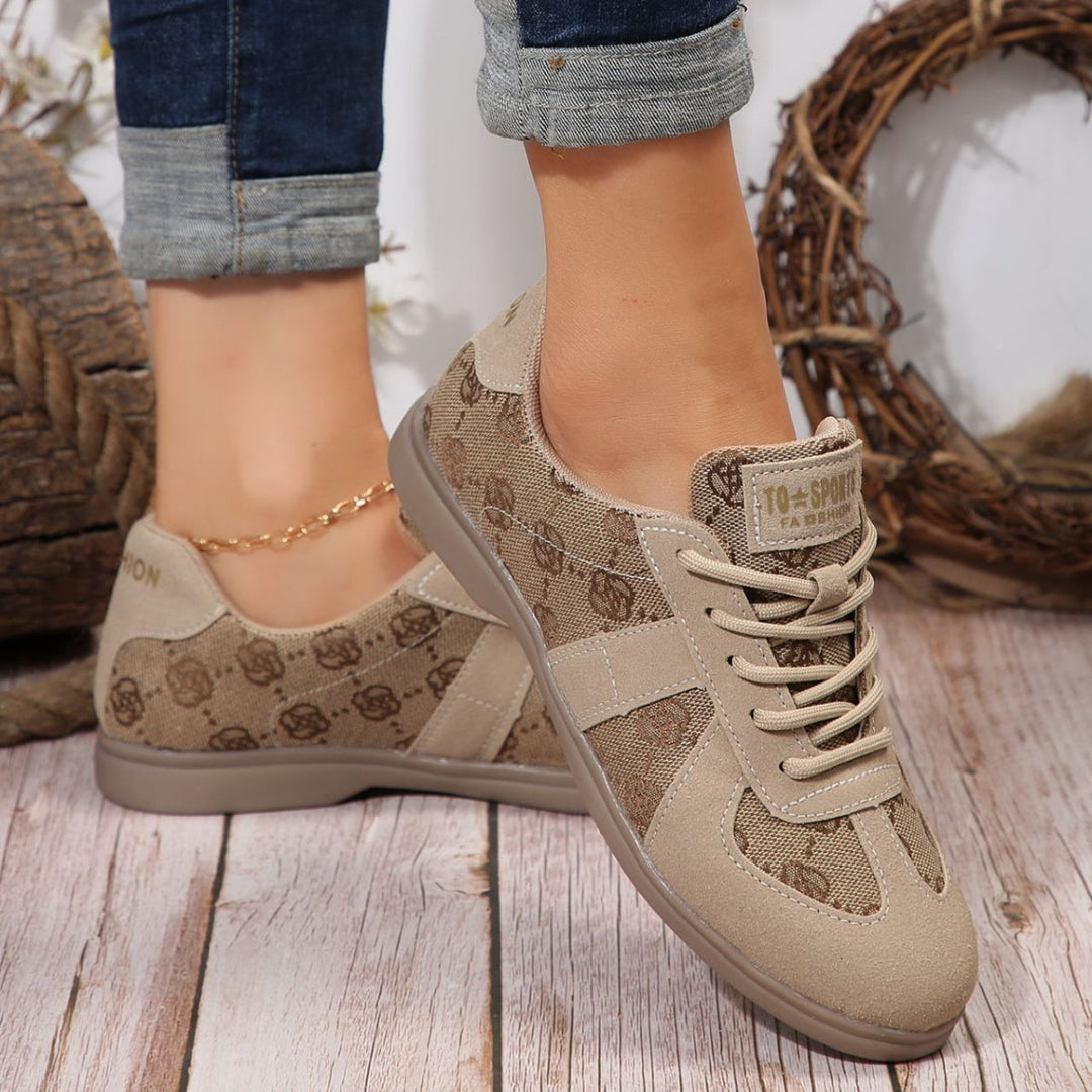 Lace Up Round Toe Sneakers