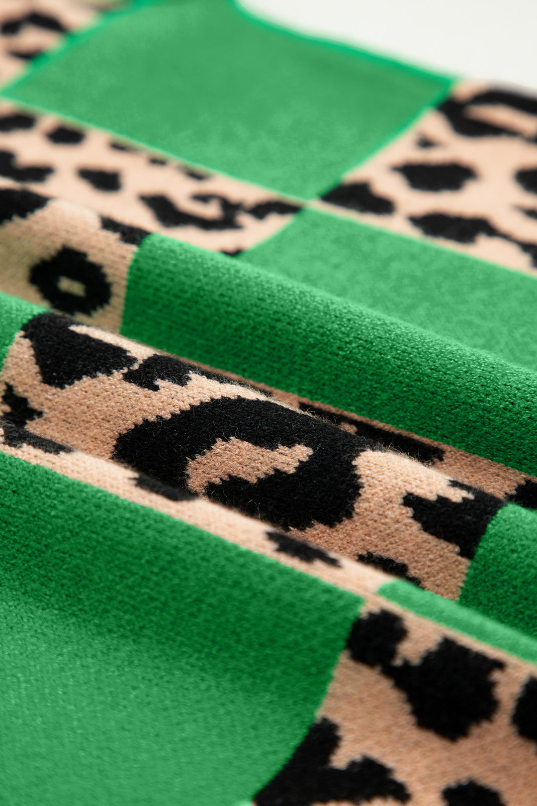 Green Leopard Checkerboard Short Sleeve Knit Sweater