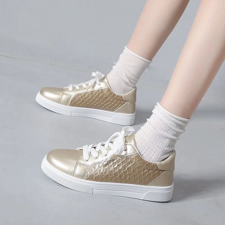 Round Toe Lace Up Sneakers