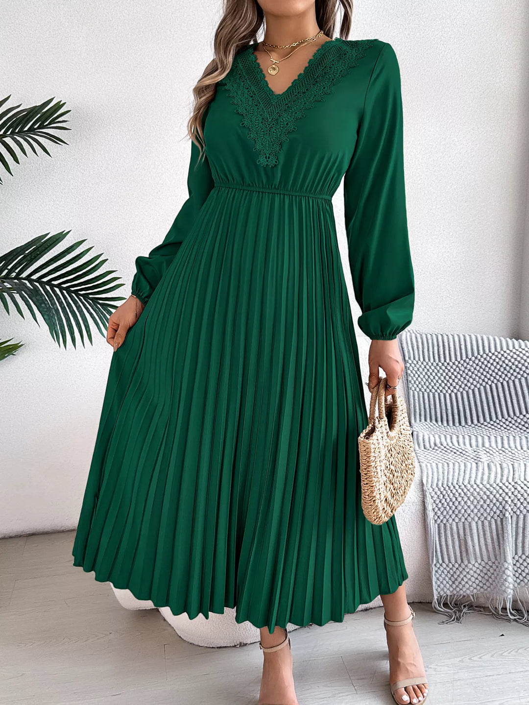 Lace Detail V-Neck Pleated Dress