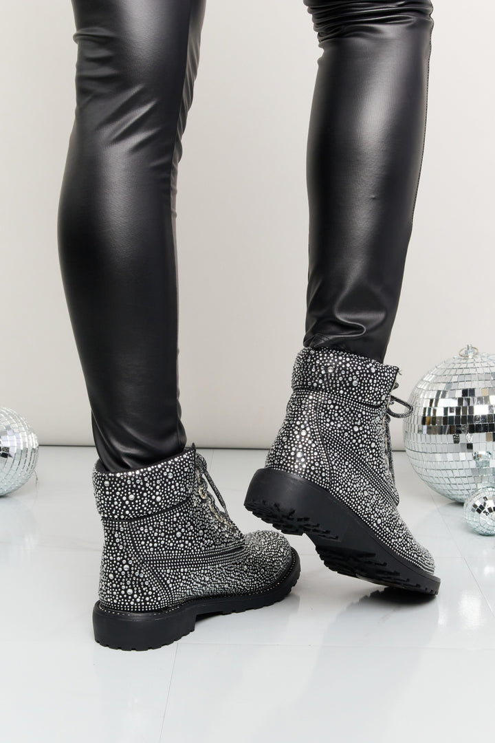 ca29ccbc98874c639354a4a2c5a38401-Max