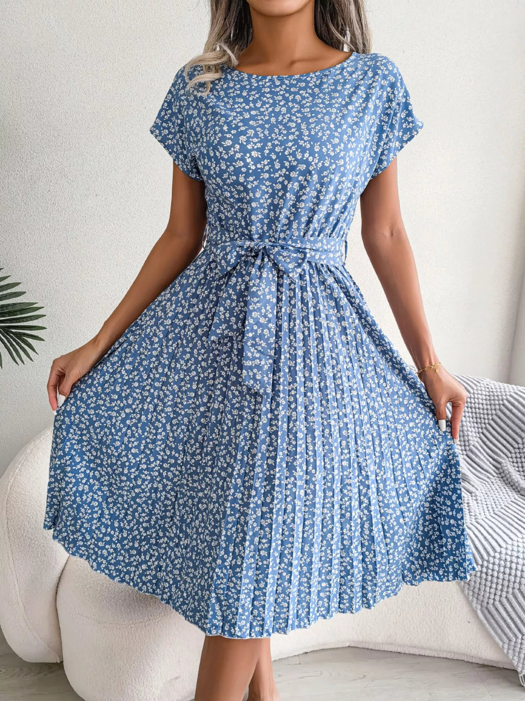 Floral Print Pleated Midi Dress with Belt