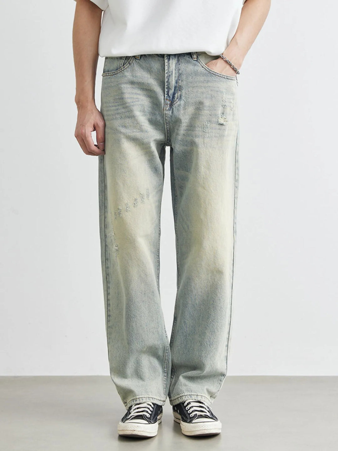 Men's Distressed Wash Wide Leg Jeans