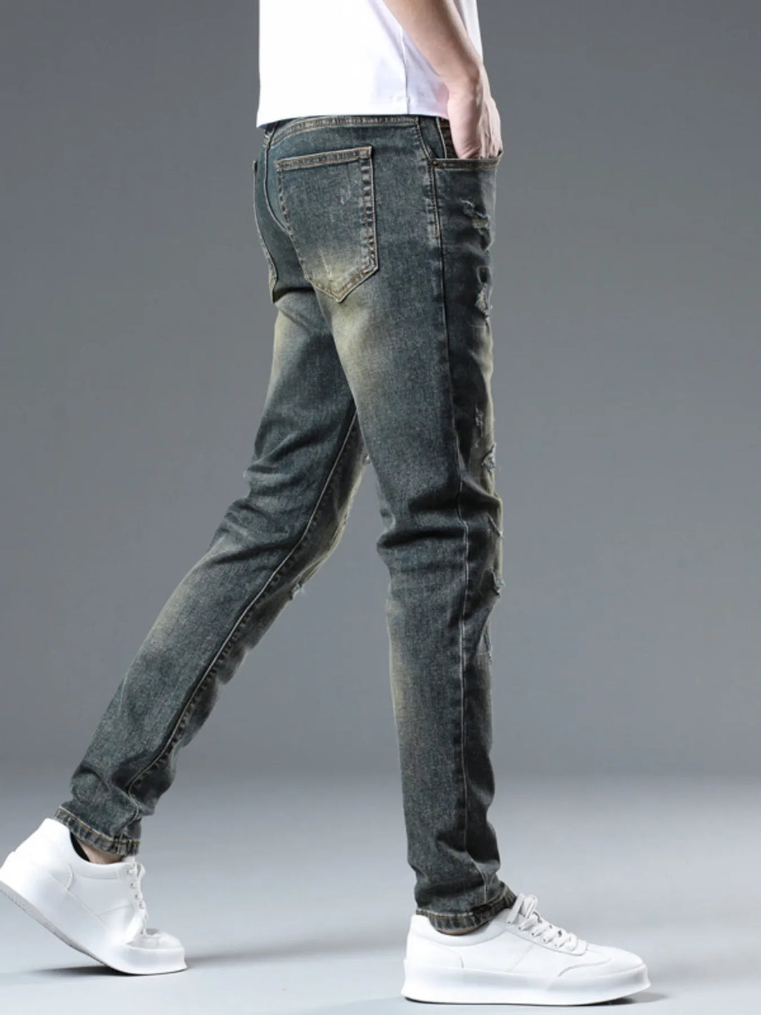 Men's Distressed Slim Fit Jeans