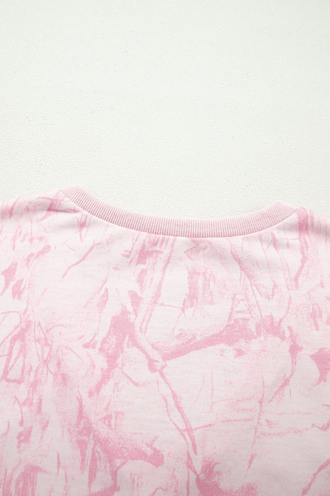Pink Abstract Print V Neck Loose Tee Drawstring Shorts 2pcs Outfit