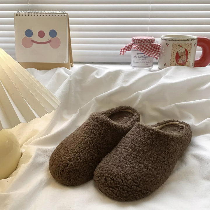 Round Toe Fuzzy Indoor Slippers