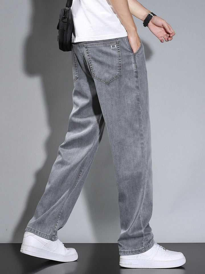 Men's Loose Fit Washed Jeans