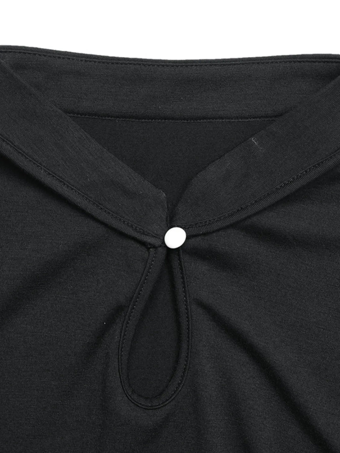 Floral Applique Keyhole Sleeveless Top