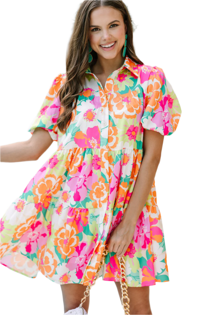 Robe babydoll boutonnée à manches bouffantes et motif floral vert