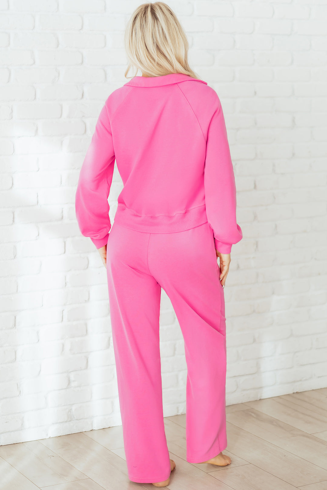 Sachet Pink Solid Color Collared Pullover and Central Seam Pants Set
