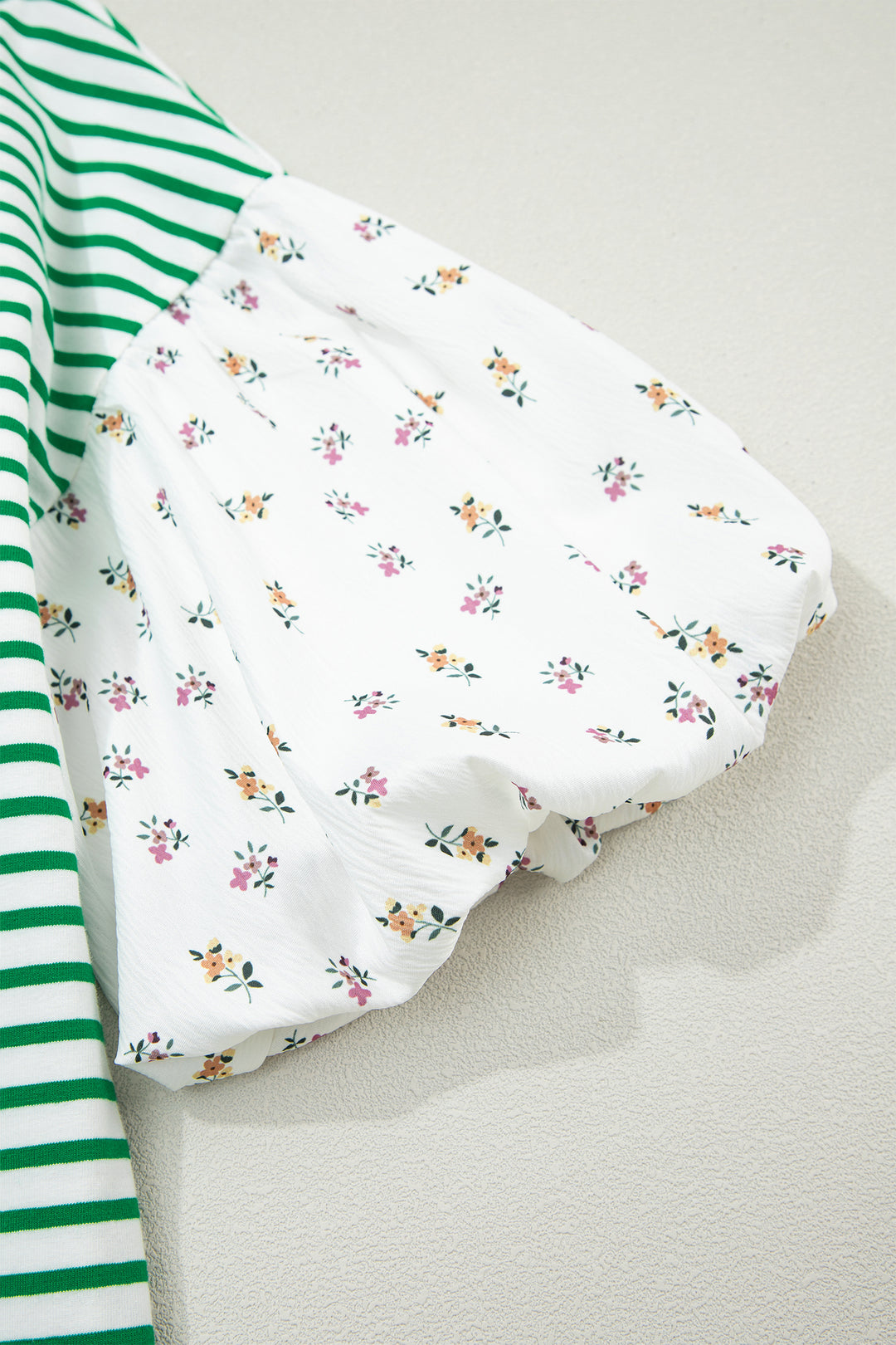 Green Stripe Floral Puff Sleeve Patchwork Round Neck Loose Top