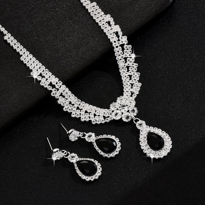 Stylish And Chic Diamond-studded Teardrop Flower Necklace And Earring Set