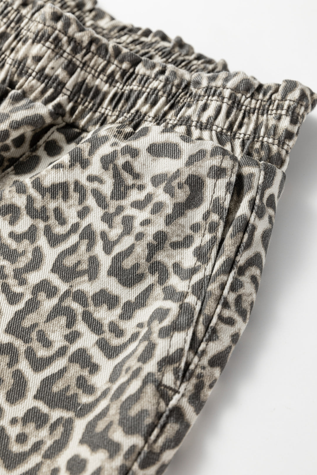 Brown Leopard Print Raw Hem Elastic Waist Loose Pull On Jeans