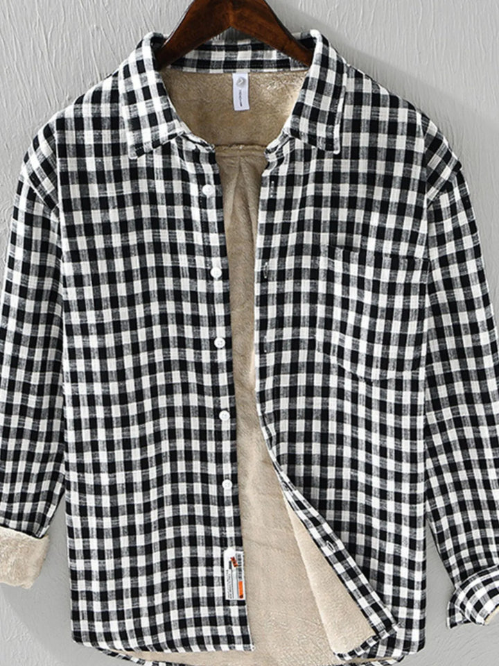 Men's Plus Size Plaid Button-Down Shirt with Contrast Inner Lining