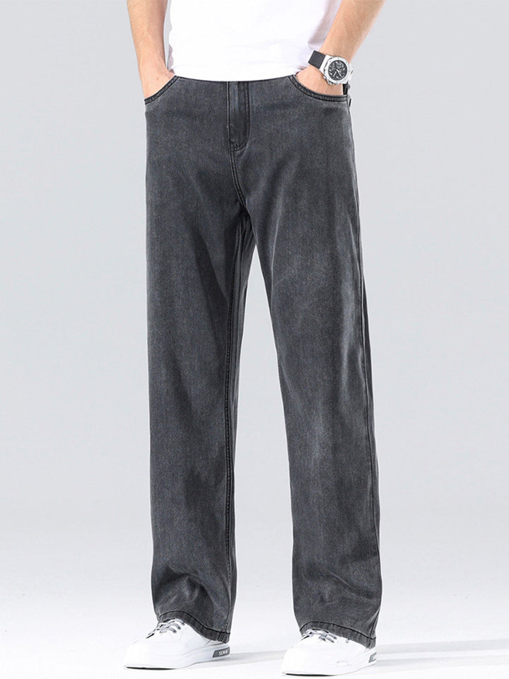 Men's Loose Fit Washed Jeans