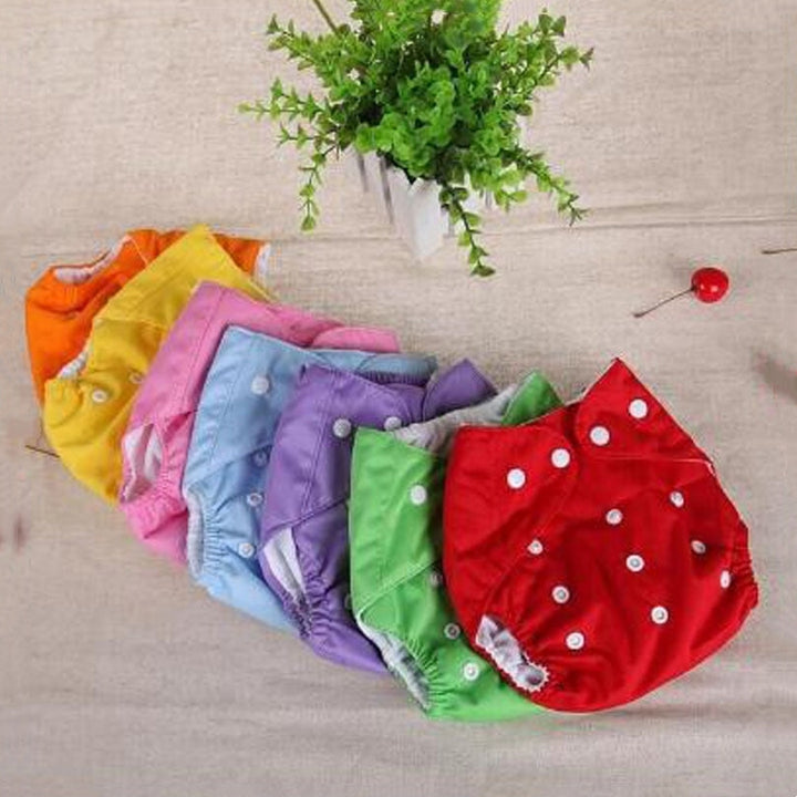 Leak-proof and waterproof diapers for newborn babies