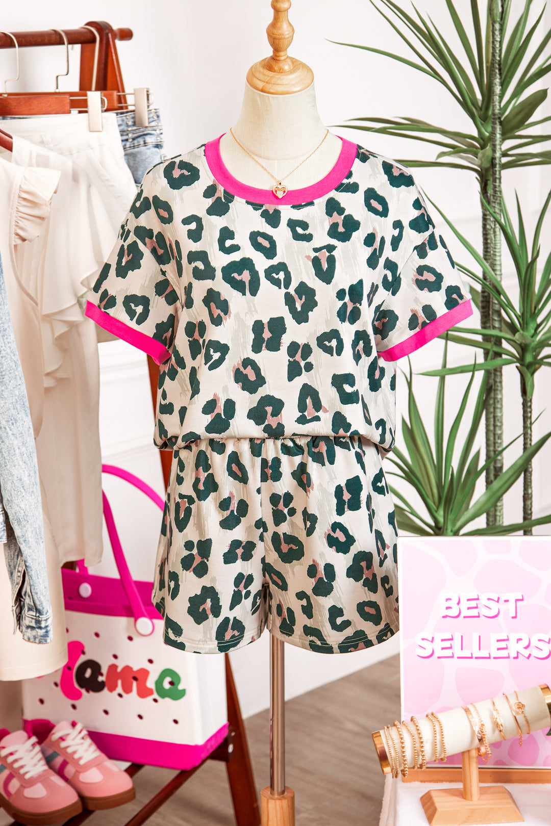 Brown Unique Leopard Print Contrast Trim Top Loose 2pcs Short Set