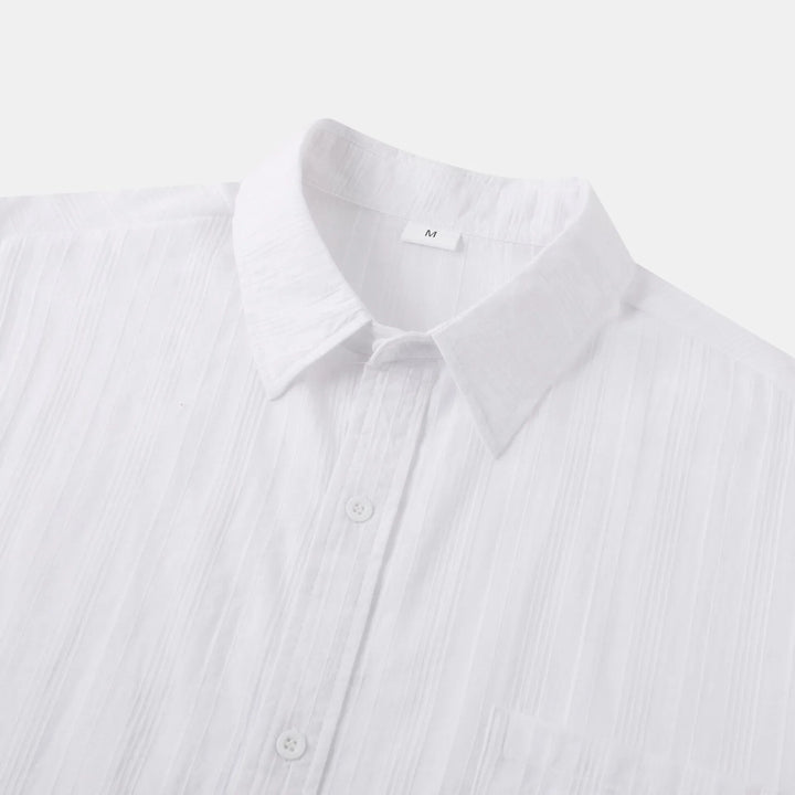 Men's Short Sleeve Button Down Shirt with Chest Pocket
