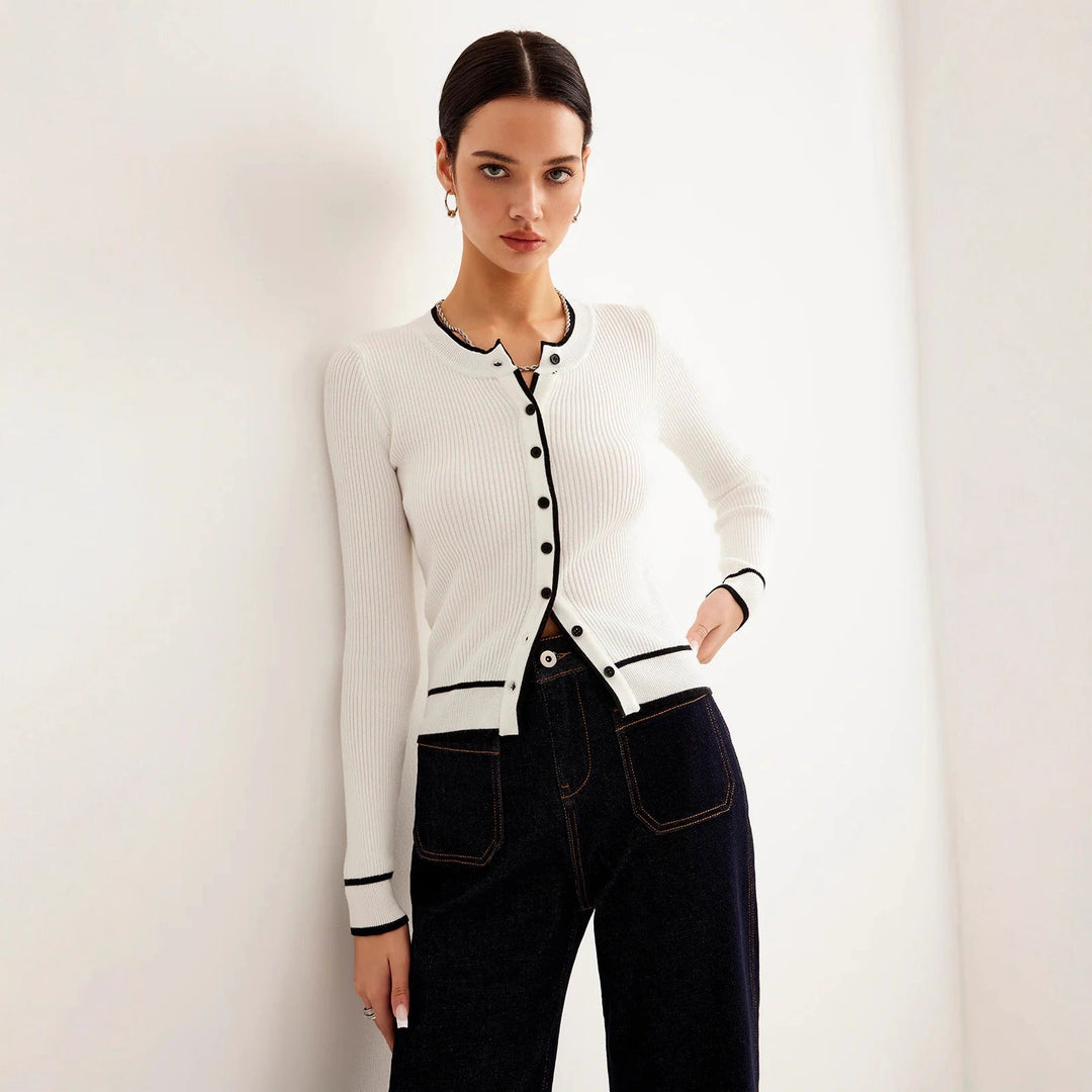 Womens Cozy, Atmospheric Sweater That Flatters