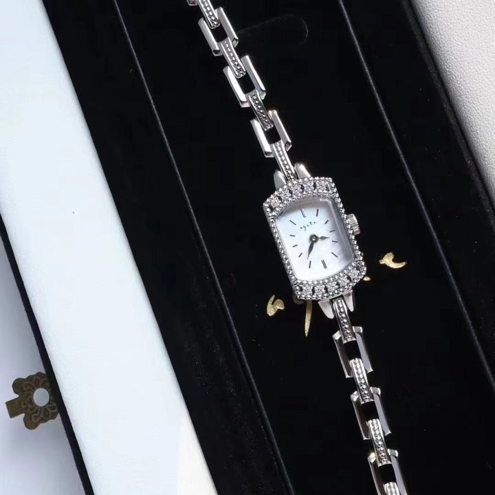 Vintage Square Watch For Women A Dainty Mini Square Design With A Wheat-sheaf Motif
