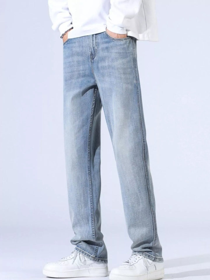 Men's Relaxed Fit Wide Leg Jeans