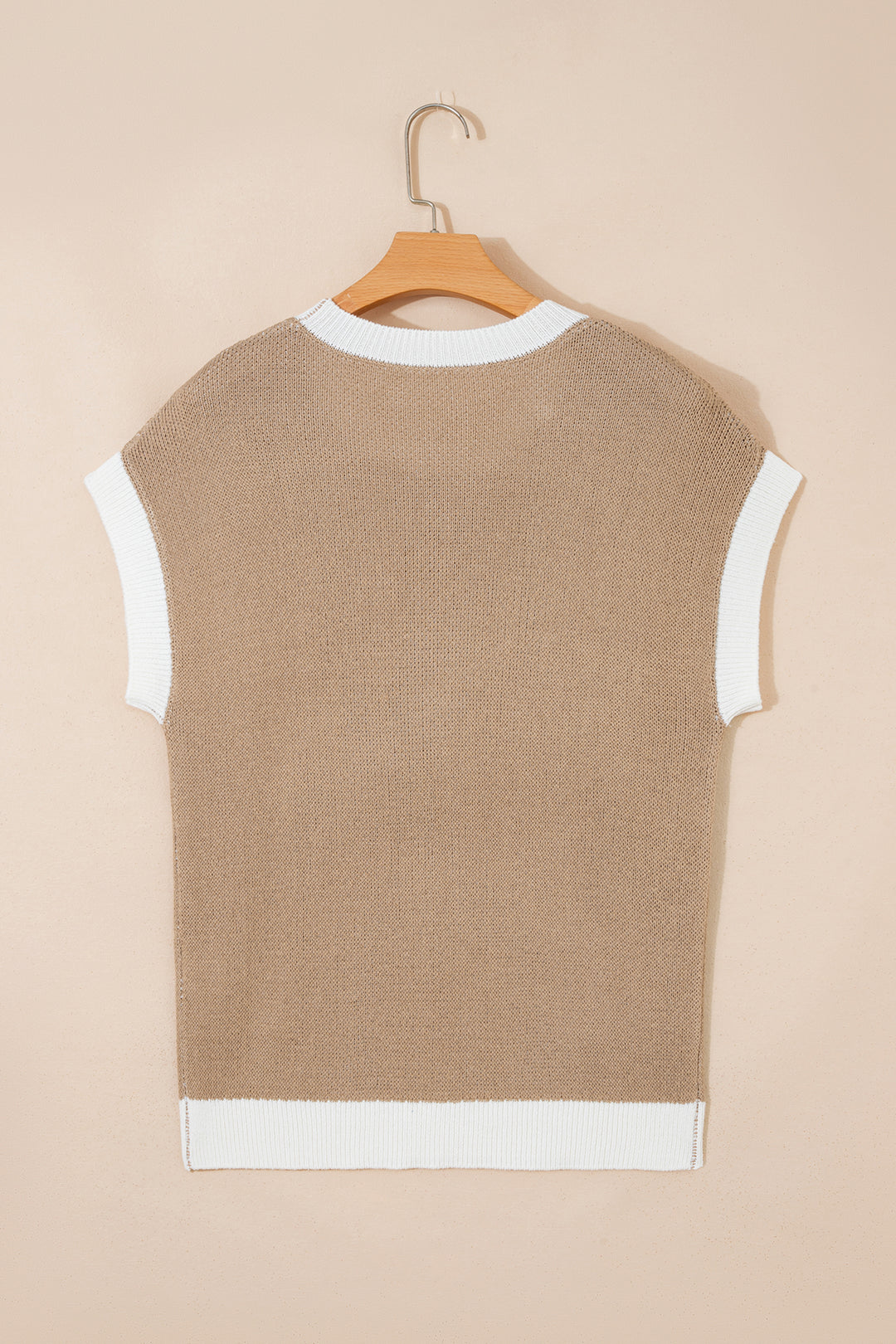 Goat Horse Shoe Pattern Contrast Trim Short Sleeve Sweater