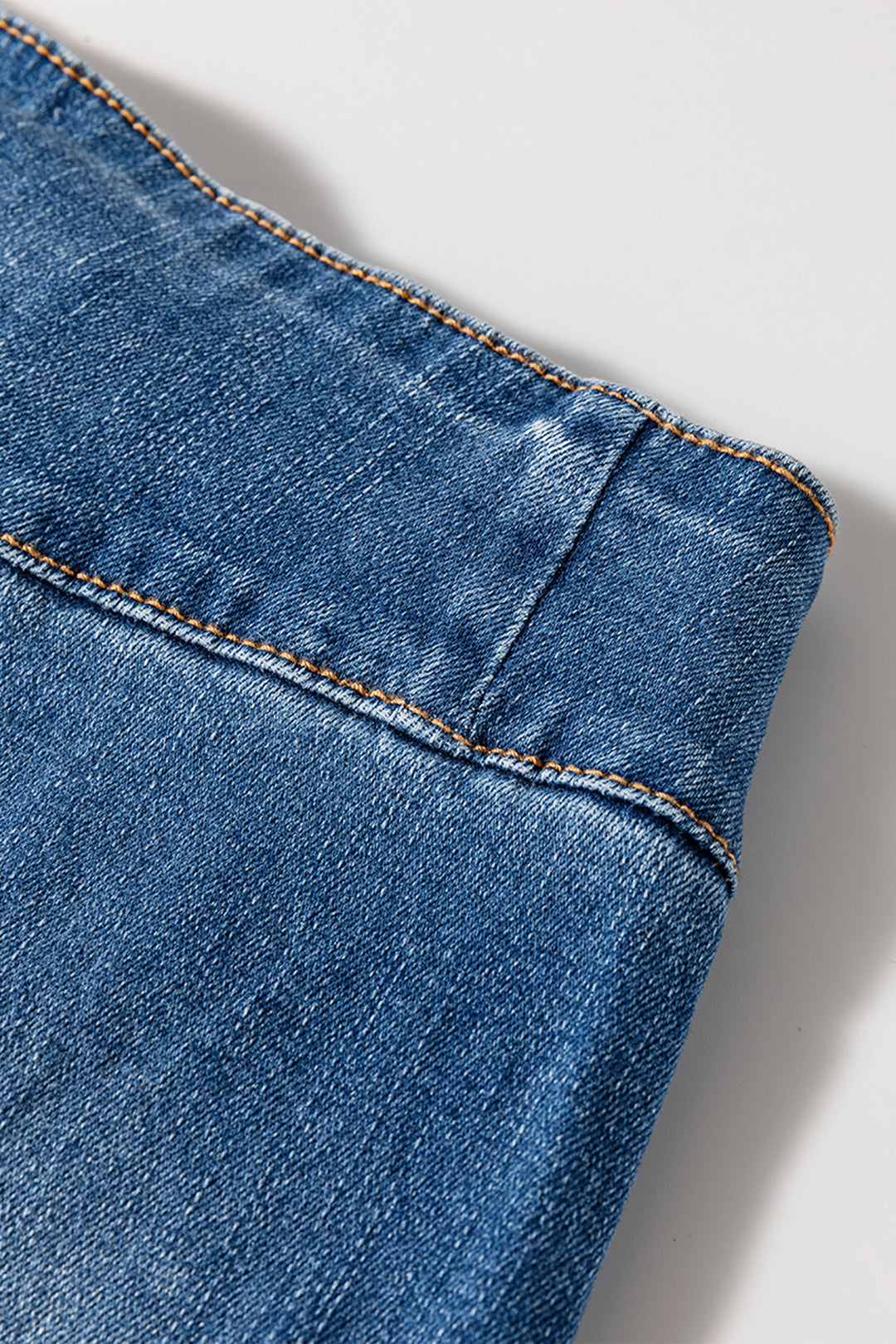 海軍藍高腰羈扣門襟縫合毛邊喇叭牛仔褲