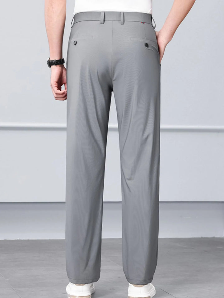 Men's Loose Fit Jeans with Pockets