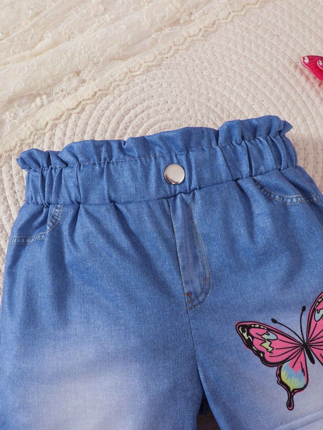 f2e5706d983a4fcba69b2cb51ca50850-Max