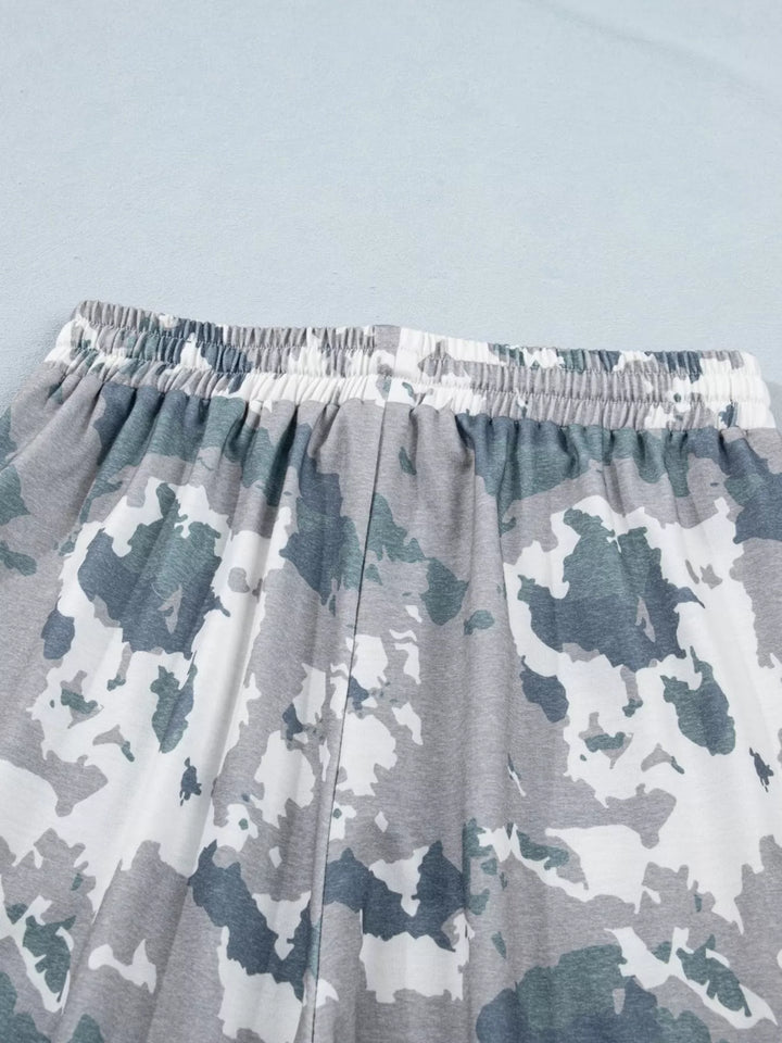 Camouflage Print Contrast Lace-up Raw Edge Pocketed Loose Pants