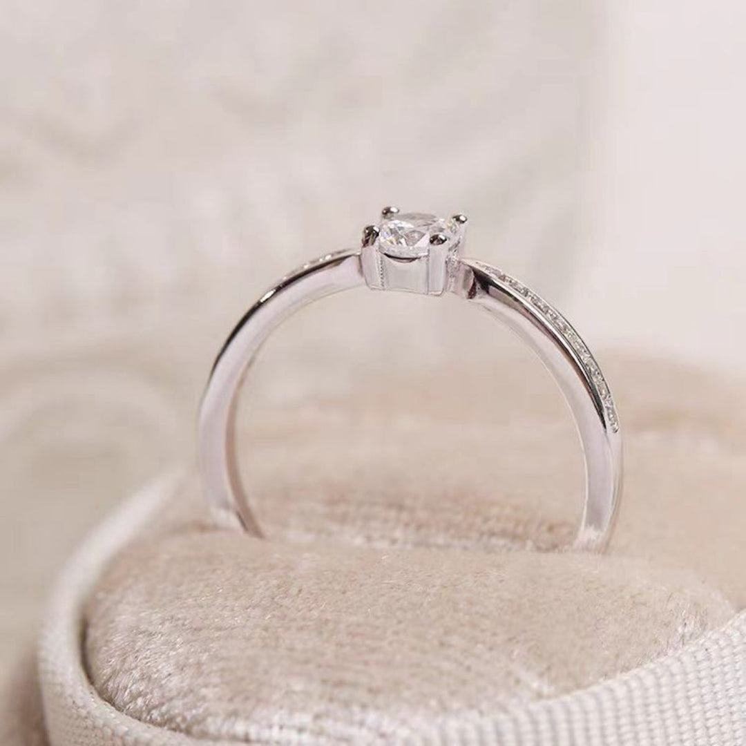 925 Sterling Silver Moissanite Ring