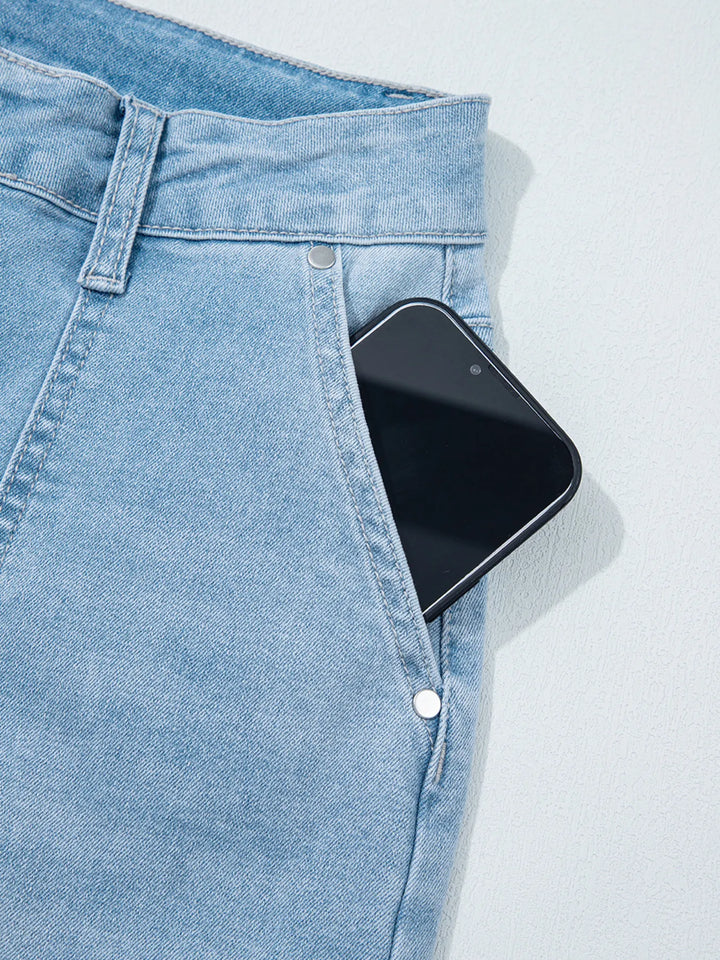 High Rise Barrel Relaxed Patch Pocket Jeans