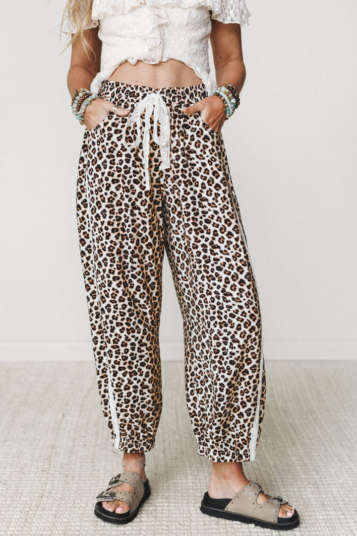 Black Leopard Print Ankle-Length Elastic Waist Pants