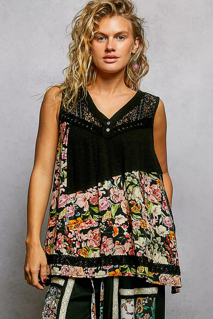 POL Lace Detail Floral V-Neck Tank