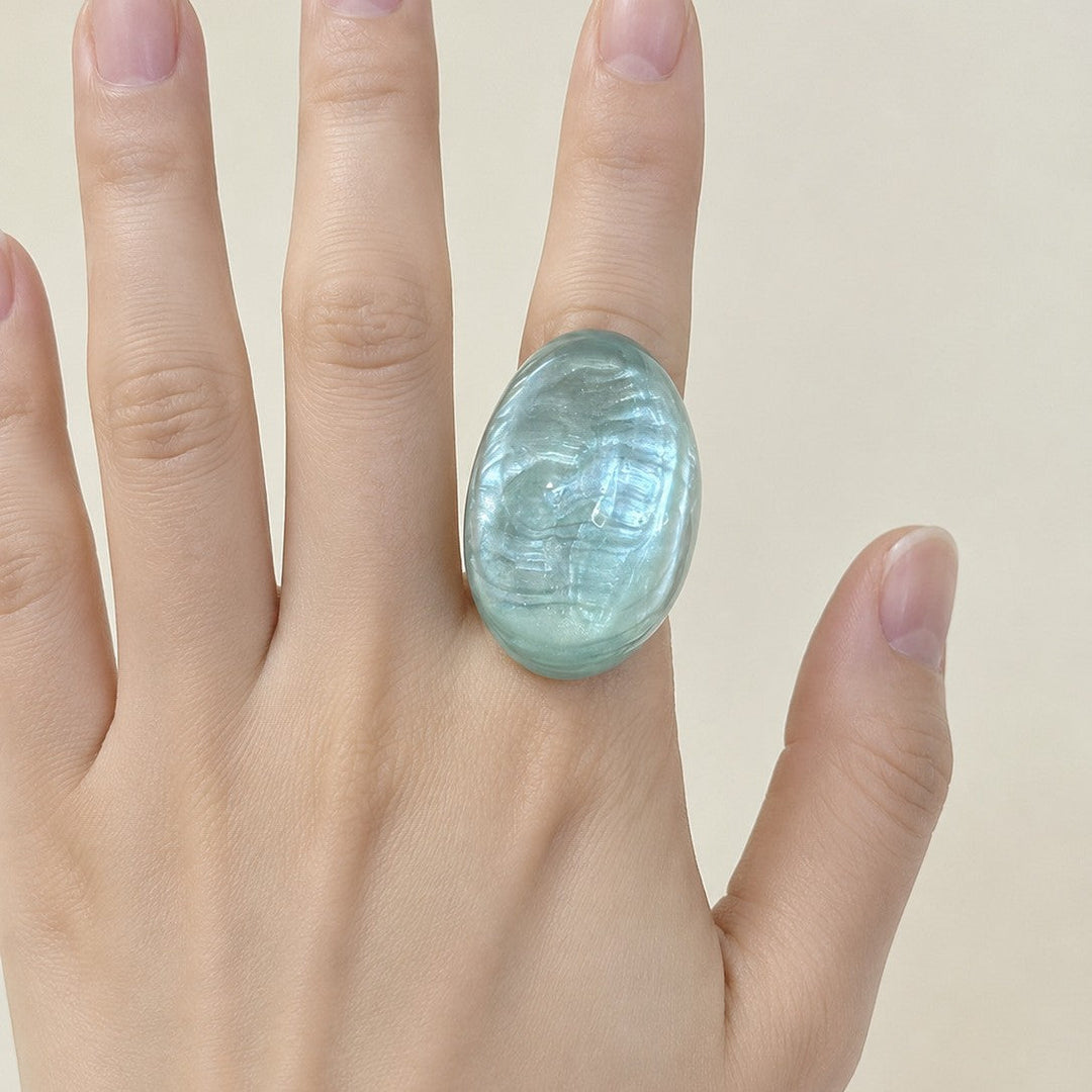 Zhang Oval Transparent Resin Ring