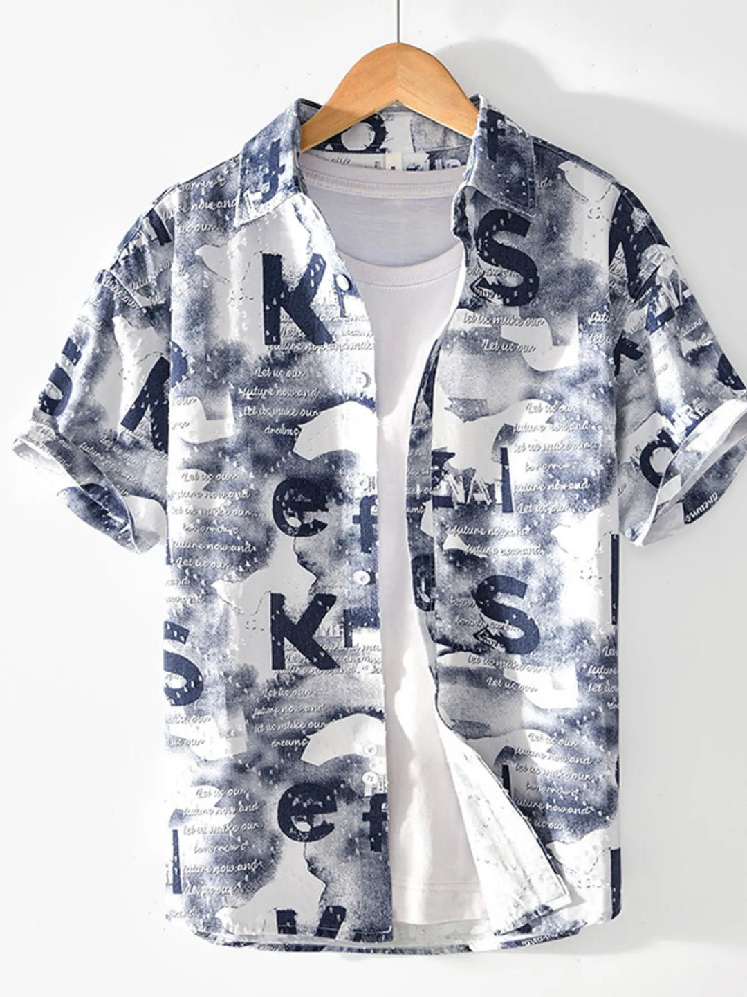 Men's Printed Button Up Short Sleeve Shirt