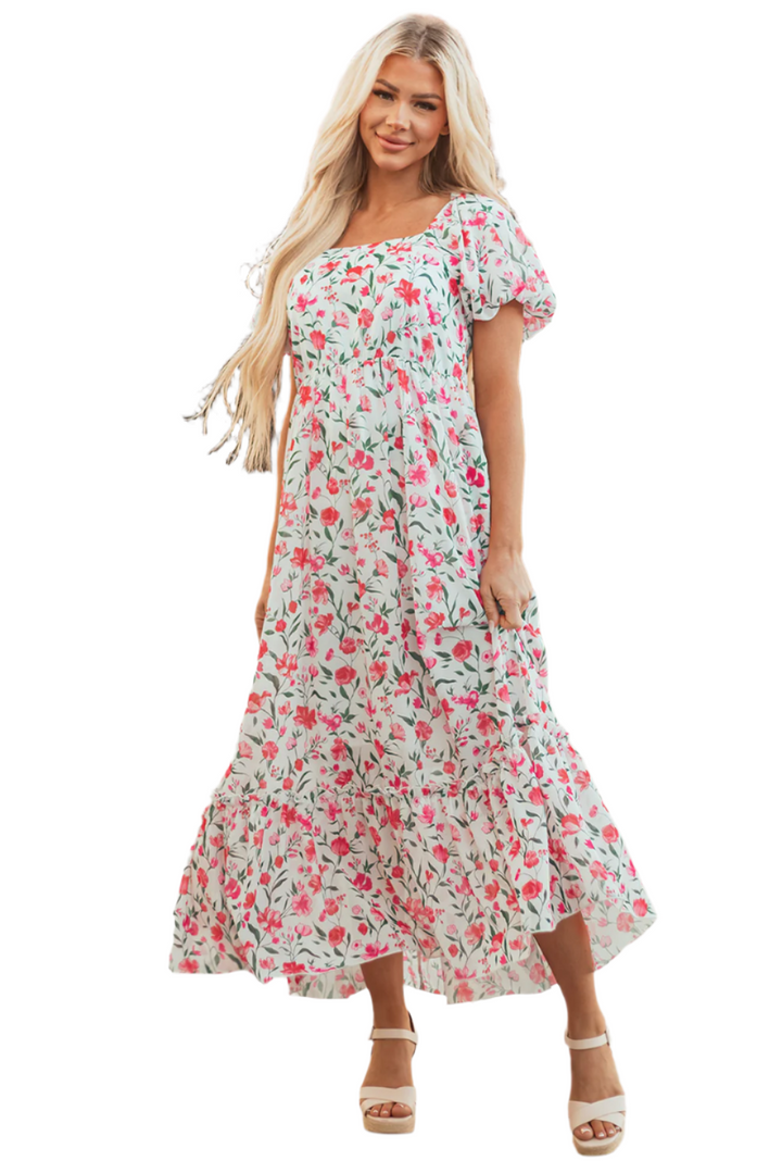 Robe longue à volants et manches bouffantes, col carré, taille empire, motif floral rose