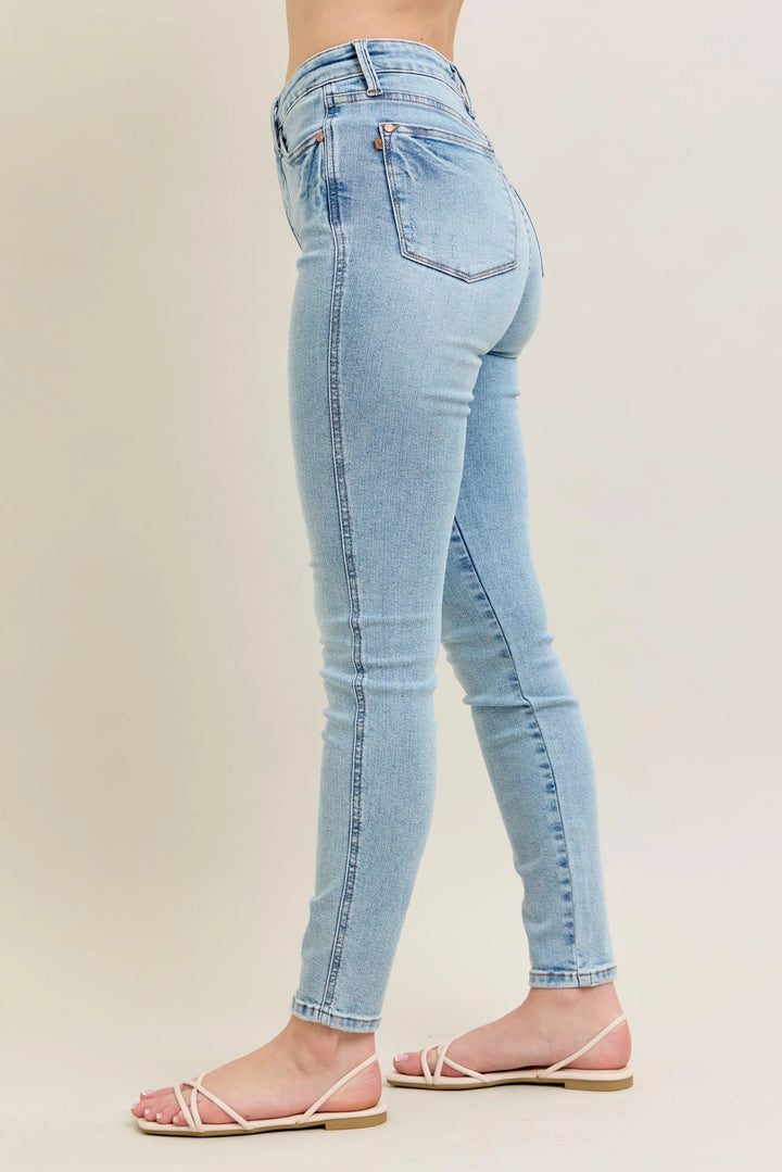 Judy Blue Full Size Mr Tummy Control Vintage Wash Skinny Jeans Plus Size
