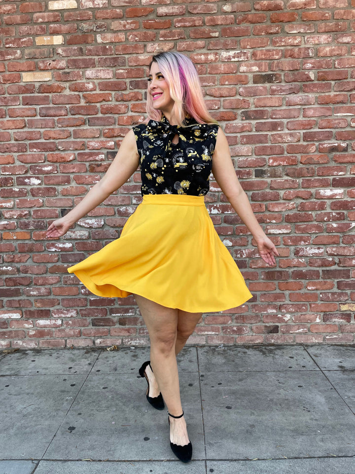 Bee Kind Bow Top