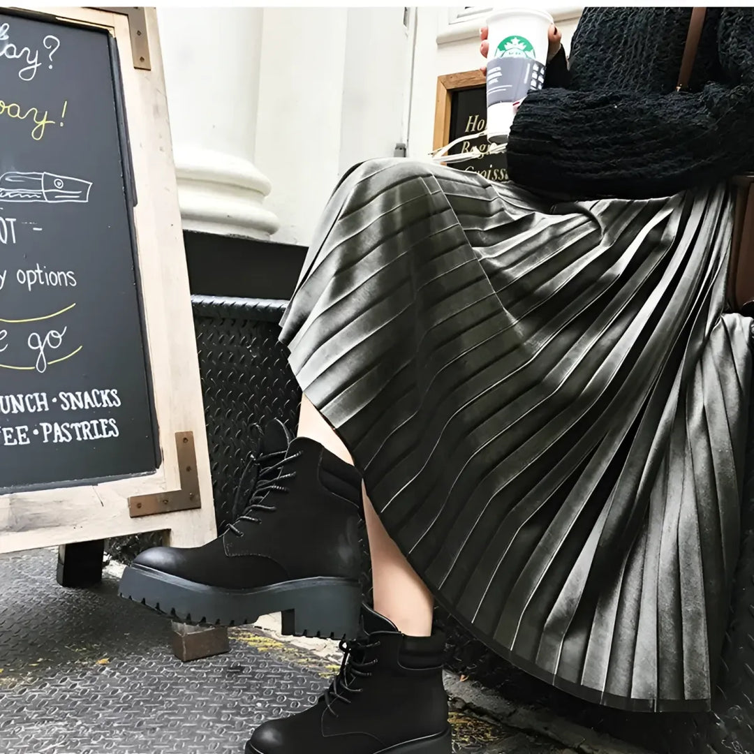 Elastic Waist Pleated Velvet Skirt