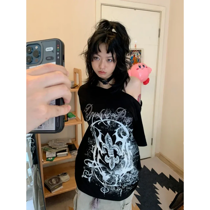 Black Gothic Print T-Shirt – Off-Shoulder Y2K Grunge Tee