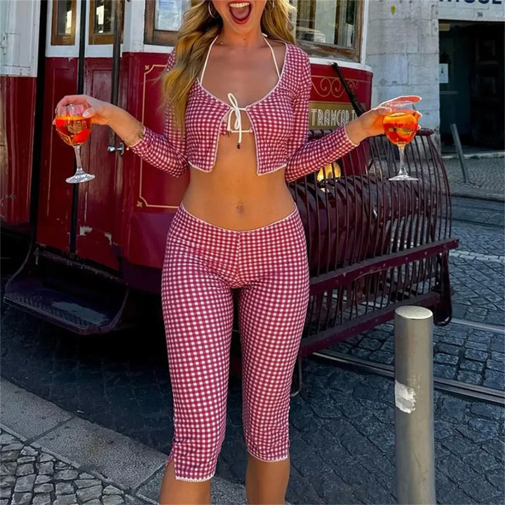 Red Gingham Two-Piece Set – Tie-Front Crop Top & Low-Waist Capris